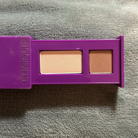 Clinique Set - Picture 3 of 9